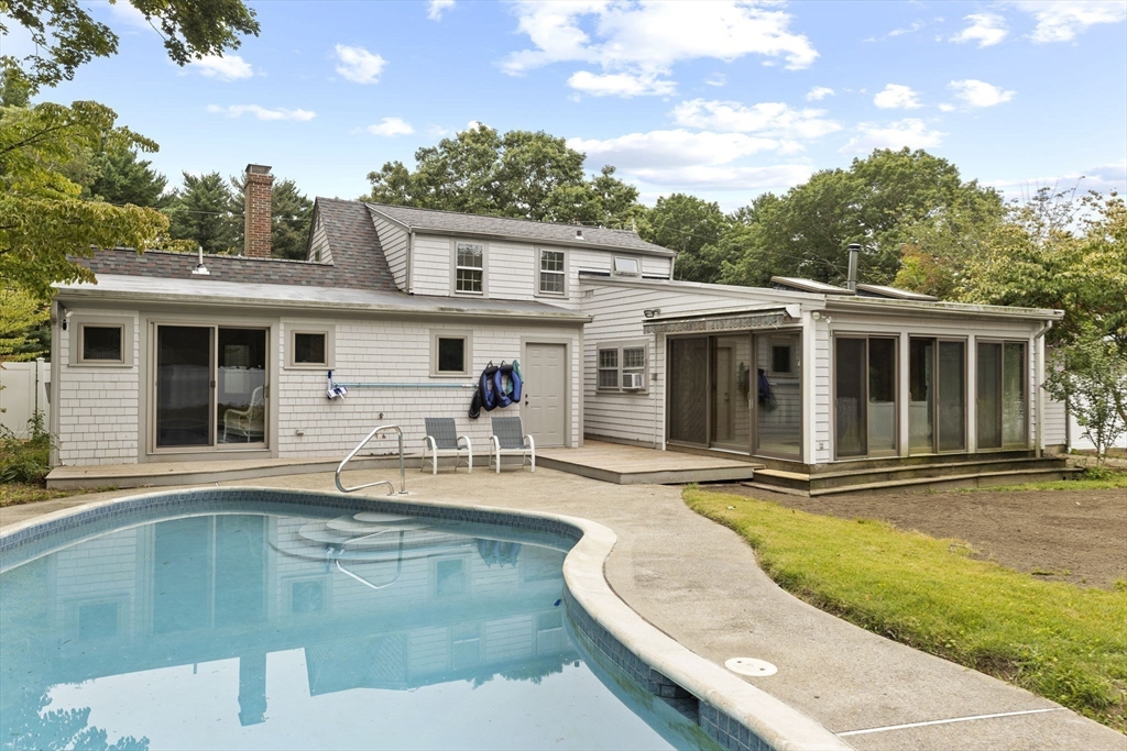 Plainfield Rd, Marshfield, MA 02050