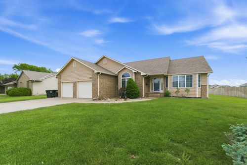 1216 Chestnut St, Halstead, KS, 67056-2346 | Card Image