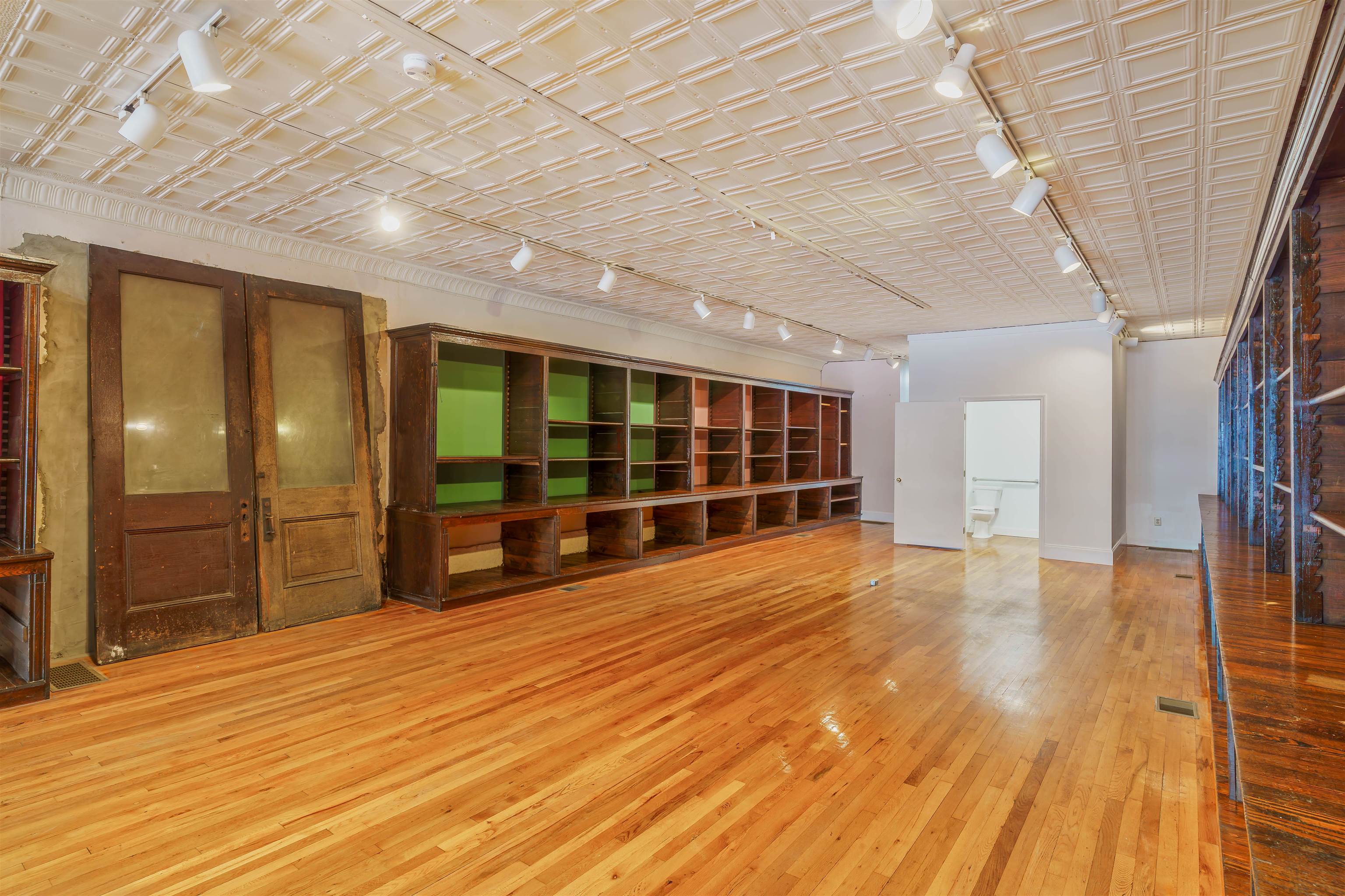 Commercial Lease in Union 4