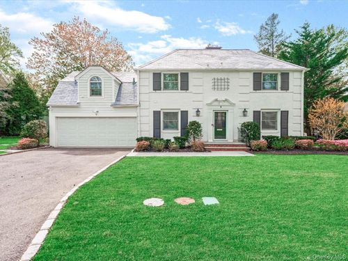 9 Old Colony Ln, Great Neck, NY, 11023-1623 | Card Image
