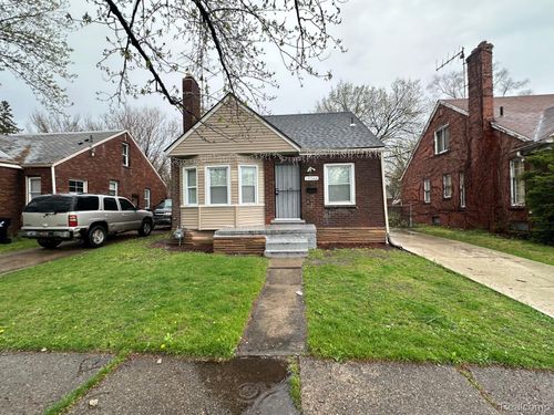 19586 Strasburg St, Detroit, MI, 48205-1632 | Card Image