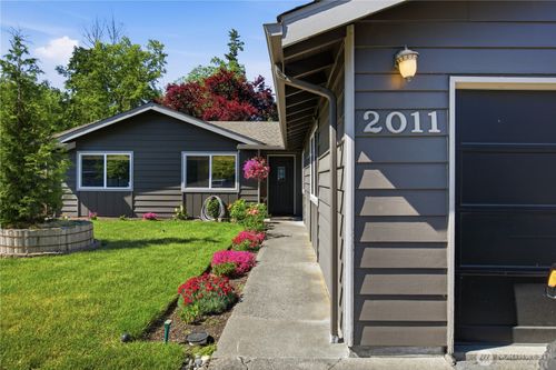2011 S 292nd Street, Federal Way, WA, 98003 | Card Image