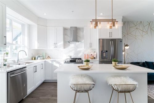 430 Duncan St, New Westminster, BC, V3M0M2 | Card Image