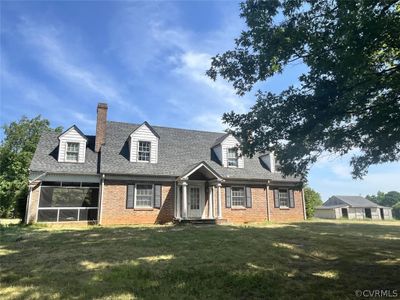 10322 Cox Road, House other with 6 bedrooms, 5 bathrooms and null parking in Dinwiddie VA | Image 2