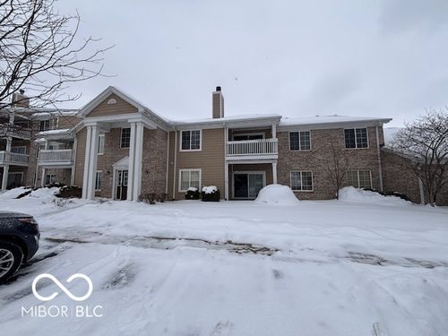 apt-207-6527 Jade Stream Ct, Indianapolis, IN, 46237-3077 | Card Image