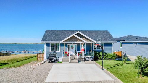 168 Lakeshore Boulevard, Rural Warner No. 5, County of, AB, T0K2S0 | Card Image