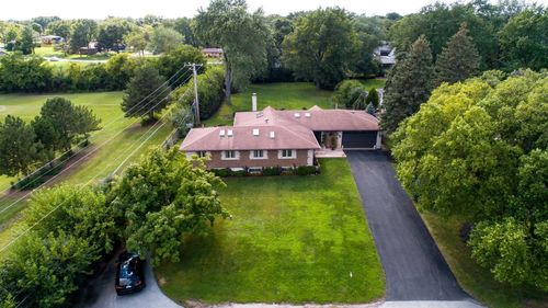 6N654 Harvey Rd, Medinah, IL, 60157-9774 | Card Image