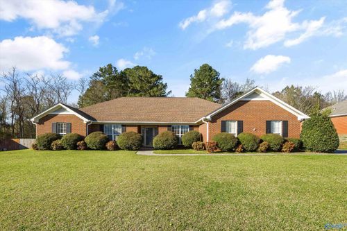 107 Cedar Glen Dr, Huntsville, AL, 35811-7947 | Card Image
