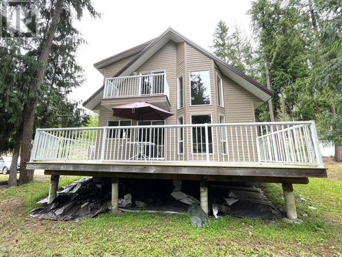 7461 Stampede Trail, Anglemont, BC, V0E1M8 | Card Image