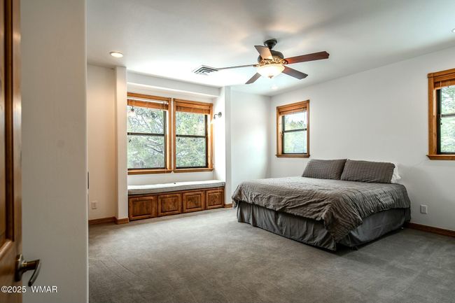 Spacious Guest Suite | Image 24