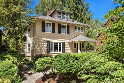 131 Madrona Pl E, Seattle, WA, 98112-5009 | Card Image