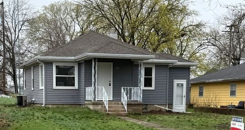 612 E Maple St, Chatsworth, IL, 60921-9324 | Card Image