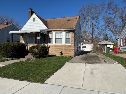 22051 Firwood Ave, Eastpointe, MI, 48021-2119 | Card Image