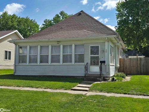 505 N Chestnut St, Creston, IA, 50801-2615 | Card Image