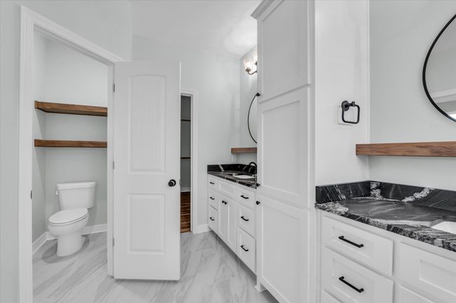 Primary Bath Dual Vanities | Image 16