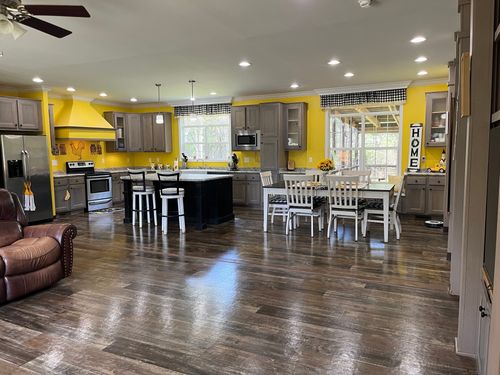 3469 Gillespie Ln, Columbia, TN, 38401-1602 | Card Image