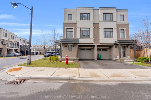 1801 Mitoff Pl, Mississauga, ON, L4W0E8 | Card Image