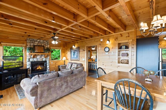 1851 Starr St, House other with 2 bedrooms, 2 bathrooms and null parking in Sevierville TN | Image 9
