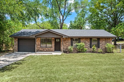 1409 Scotland Ave, Azle, TX, 76020-3927 | Card Image