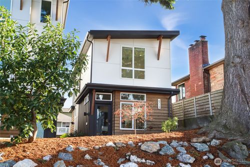 6712 36th Ave Sw, Seattle, WA, 98126-3014 | Card Image