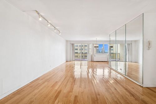 apt-19d-10230 66th Rd, Forest Hills, NY, 11375-7620 | Card Image