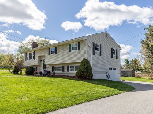163 Hillside Dr, Williston, VT, 05495-7385 | Card Image