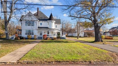 204 Water St, House other with 8 bedrooms, 3 bathrooms and null parking in Pugwash NS | Image 1