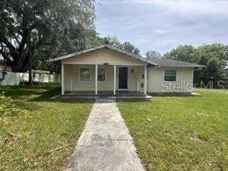 Powell St, Wildwood, FL 34785