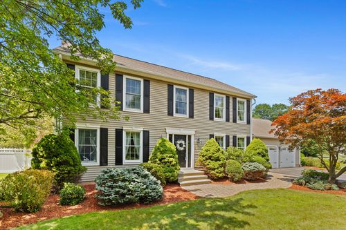 75 Spinners Run, South Windsor, CT, 06074-1843 | Card Image