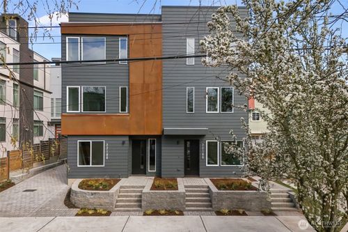 a-2218 A Nw 62nd St, Seattle, WA, 98107-2433 | Card Image