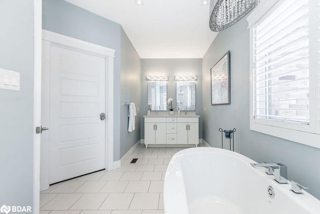 25 Mennill Drive, House other with 4 bedrooms, 4 bathrooms and 13 parking in Snow Valley ON | Image 19