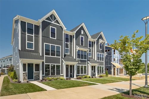 37-302-314 Indigo Ct, Chesterfield, MO, 63005-4360 | Card Image