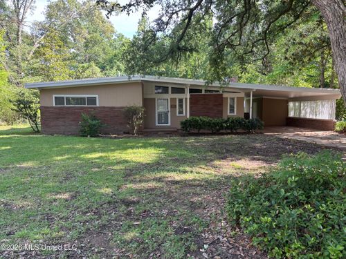 418 Mcmurphy St, Canton, MS, 39046-5122 | Card Image