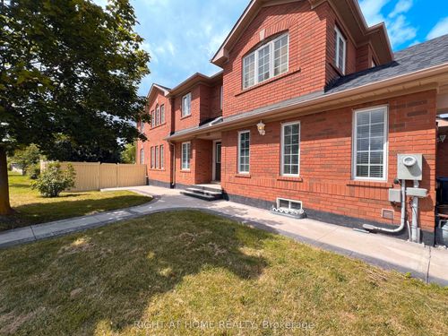 156 Fairhill Ave, Brampton, ON, L7A2H7 | Card Image