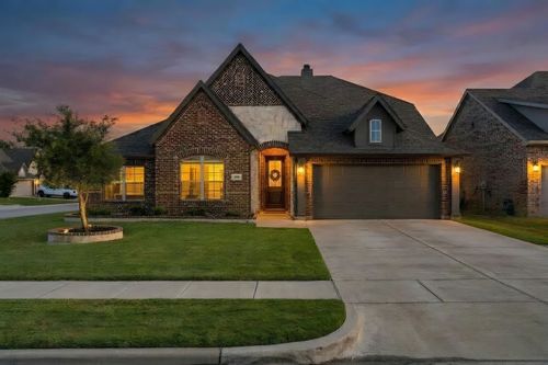 288 Brazos St, Burleson, TX, 76028-2799 | Card Image