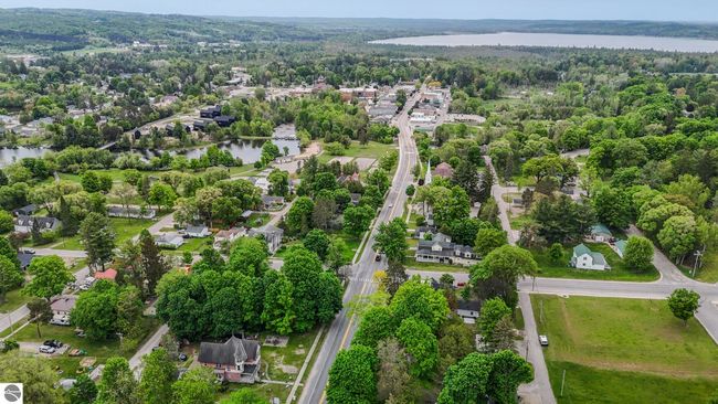 503 N Bridge St, House other with 4 bedrooms, 3 bathrooms and null parking in Bellaire MI | Image 47