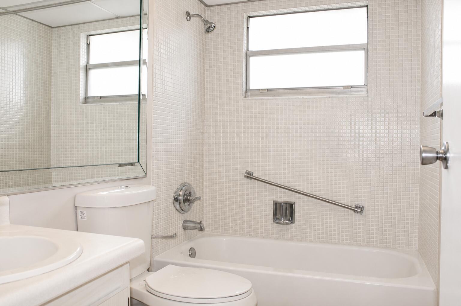 Residential Lease in Delray Beach 3