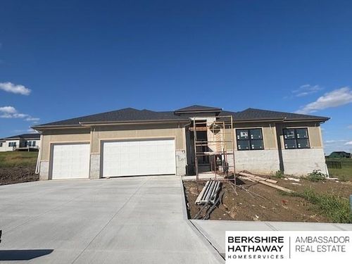 20126 S St, Omaha, NE, 68135-4361 | Card Image