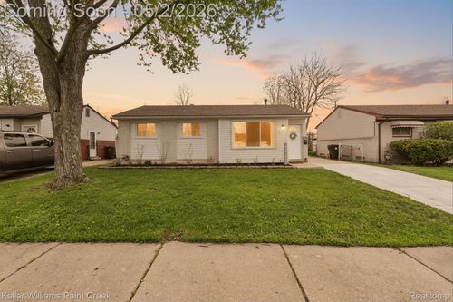 1317 Windham St, Westland, MI, 48186-5350 | Card Image