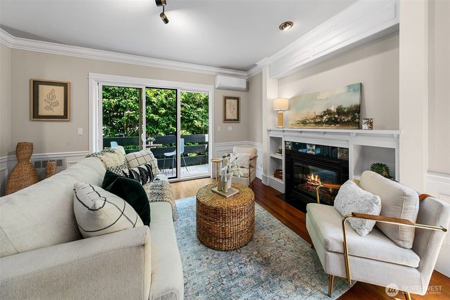 4314 Linden Ave N, Townhouse with 3 bedrooms, 4 bathrooms and 1 parking in Seattle WA | Image 6