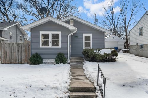 1824 Sims Ave, Saint Paul, MN, 55119-3402 | Card Image