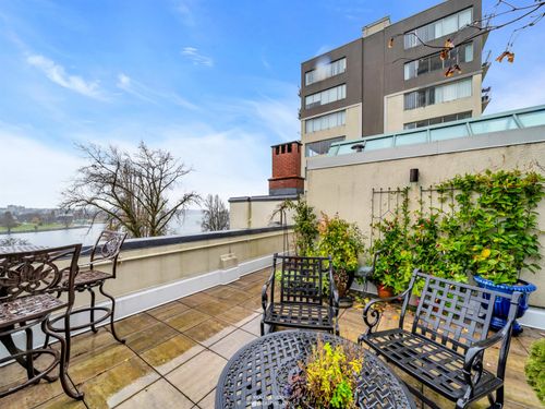 302-1311 Beach Ave, Vancouver, BC, V6E1V6 | Card Image