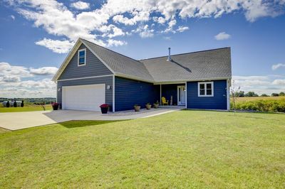 W6651 Farmers Grove Road, House other with 5 bedrooms, 3 bathrooms and null parking in New Glarus WI | Image 1