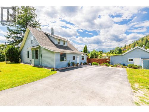 5315 Cory Rd, Wynndel, BC, V0B2N1 | Card Image