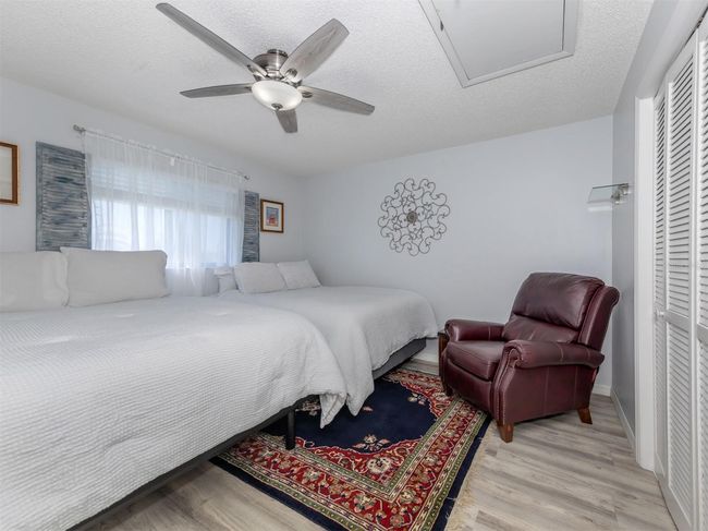 1740-C - 1740 Lake Place, Condo with 2 bedrooms, 2 bathrooms and null parking in Venice FL | Image 15