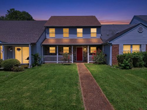 1353 Village Green Dr, Hixson, TN, 37343-5732 | Card Image