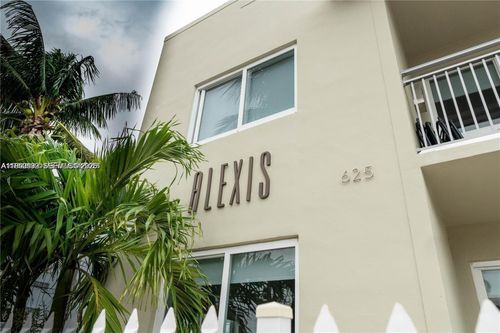 625 77th St, Miami Beach, FL, 33141-2225 | Card Image