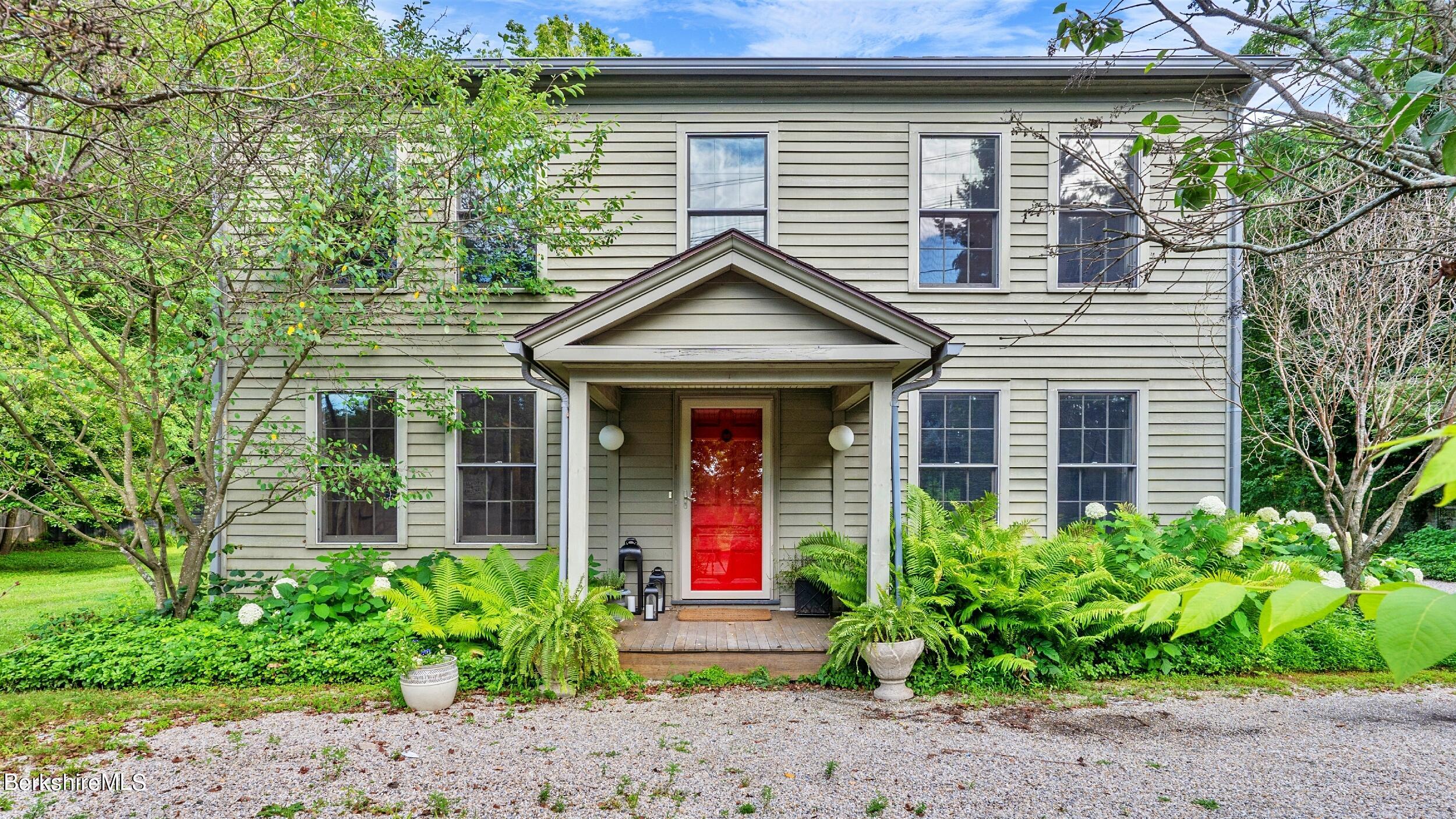 Division St, Great Barrington, MA 01230