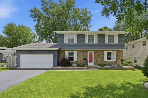 117 Lloyd St, Cary, IL, 60013-2123 | Card Image