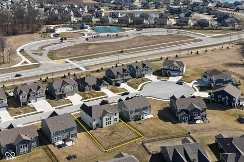 4061 Omaha Dr, Bargersville, IN, 46106-5563 | Card Image